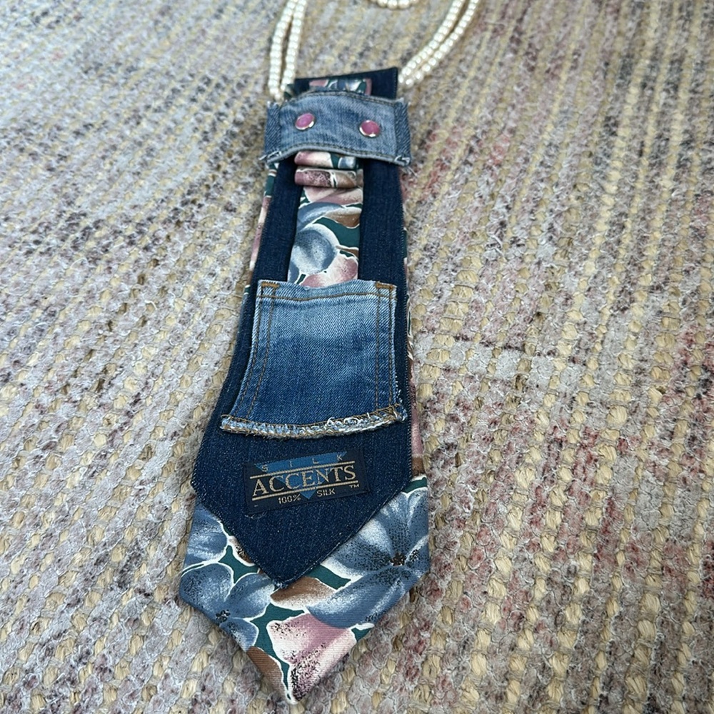 Upcycled Ladies Necktie silk Necktie Necklace - DENIM/PINK/FLOWER - Picture 1 of 4